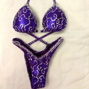 Purple Bodybuilding Figure Competition Suit NPC, IFBB, NANBF